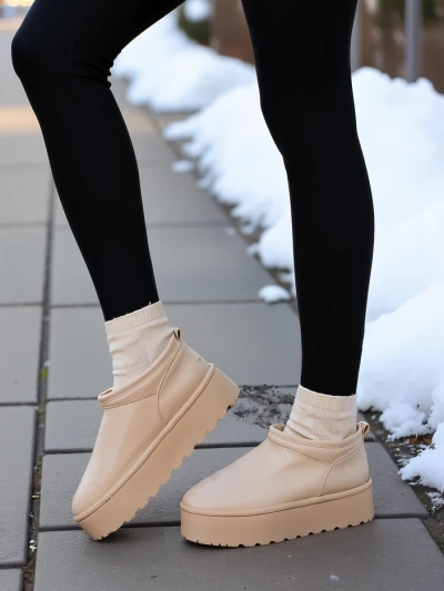 Royalfashion Жіночі короткі черевики а-ля снігоступи Ozozi