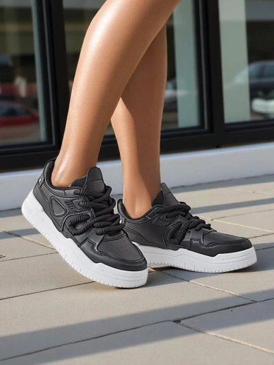 Royalfashion Damen Sport Sneakers auf einer dickeren Sohle Uanes