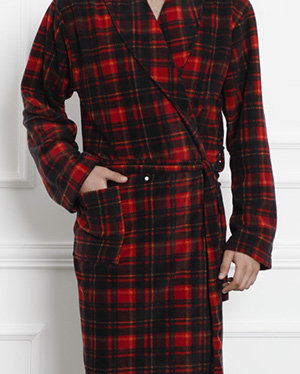 Червоно-чорний чоловічий халат в клітинку - Одяг