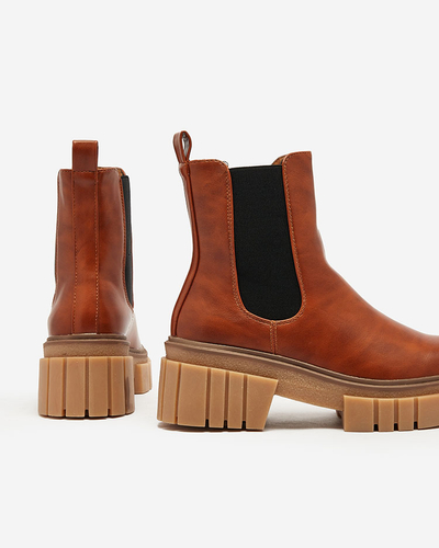 Royalfashion Brauner Damenstiefel mit fester Sohle Eferope