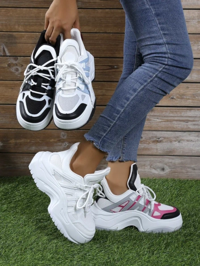 Royalfashion Damen sportliche Sneakers auf dickerer Sohle Loness