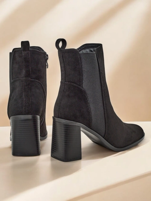 Жіночі чоботи на каблуці від Royalfashion Enotto