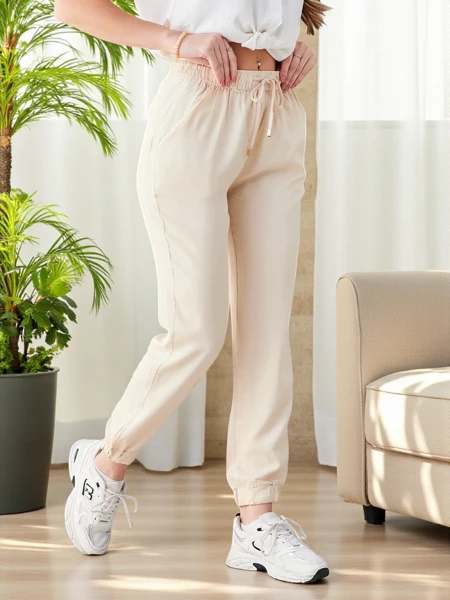 Elegante Damen Jogger Aura Beige Lyocell - Komfort und Stil für jeden Tag