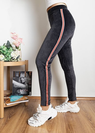 Dunkelgraue Damengamaschen mit farbigen Streifen - Kleidung