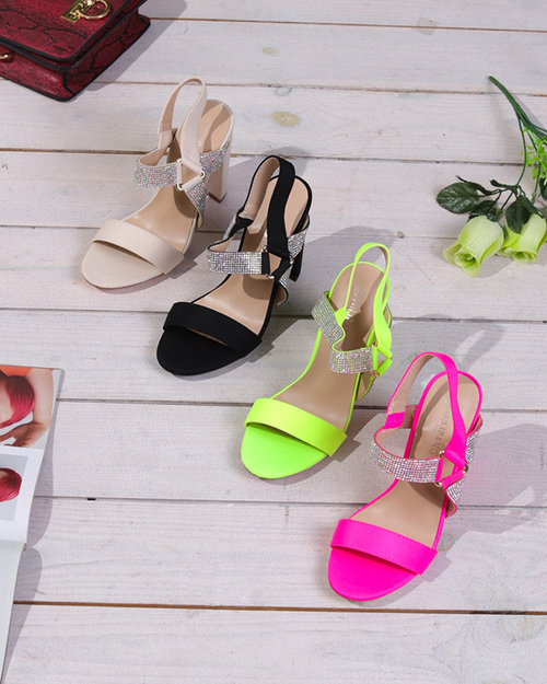 Неонові рожеві жіночі сандалі на посту Xiobi. Взуття