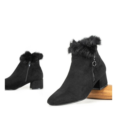 Schwarze Stiefeletten mit Yesenia-Fell - Schuhe