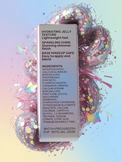 Glitzer-Lippenstift in der Nuance Golden Girl