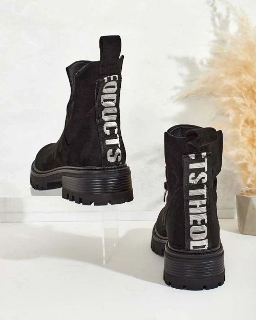 Жіночі черевики Royalfashion Gorgie з вирізом