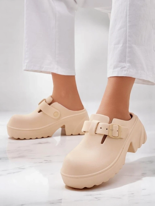 Royalfashion Жіночі гумові сандалі на підборах Voxones