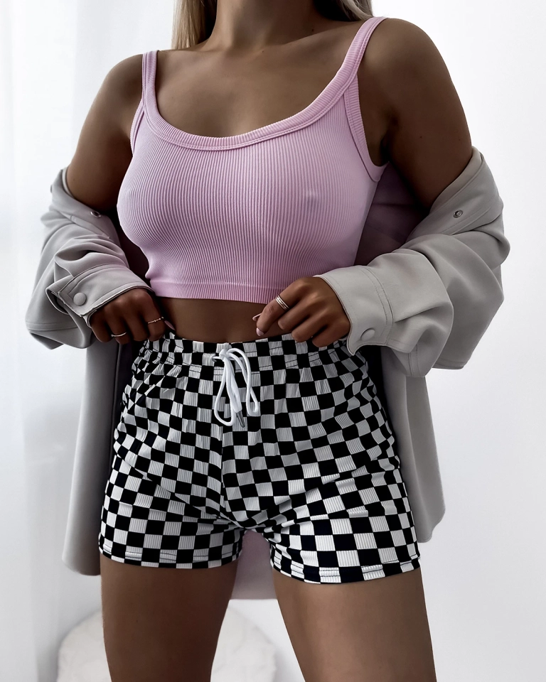 Schwarz-weiße Shorts aus kariertem Stoff für Damen PLUS SIZE- Kleidung