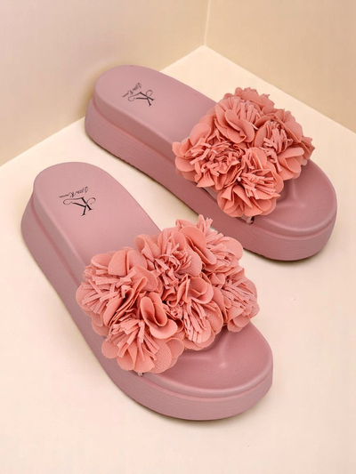 Royalfashion Damensandalen mit kleinen Friesenblumen