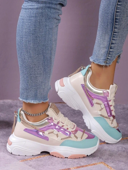 Royalfashion Яскраві жіночі кросівки Casiia