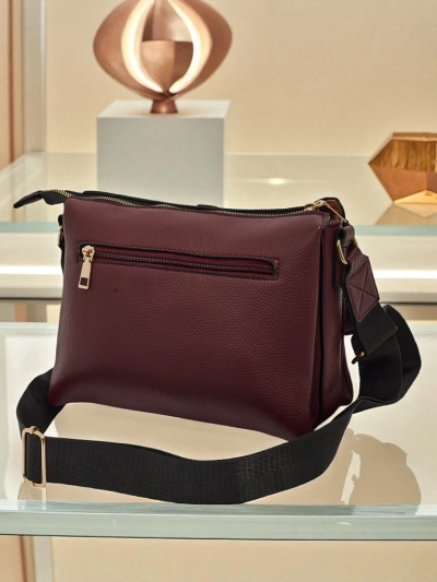 Burgunderrote Elena Handtasche aus Öko-Leder