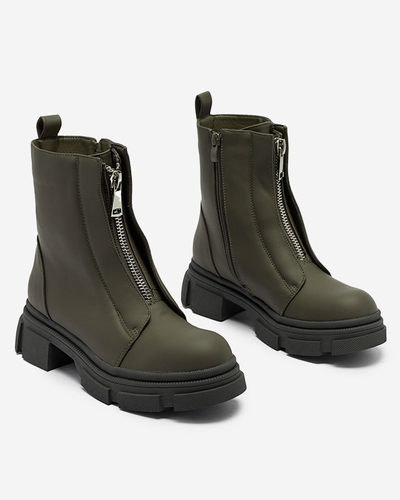 Isolierte dunkelgrüne hohe Damenstiefel Slovys- Footwear