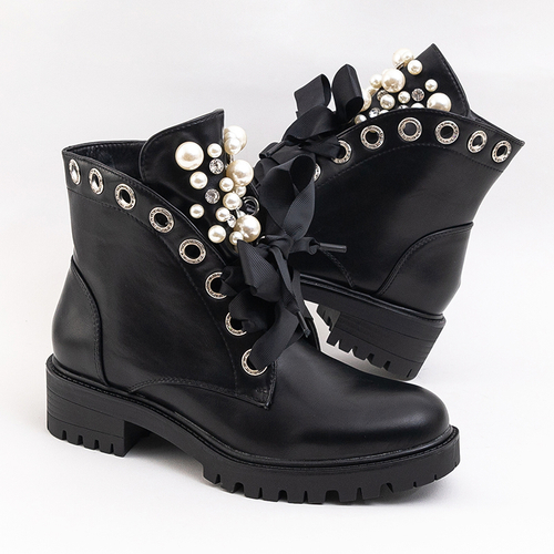 Чорні жіночі черевики з перлинами Dwin