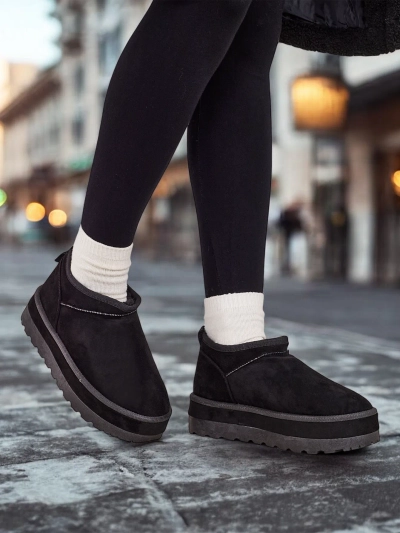 Royalfashion Kurze Damen Schneestiefel à la Biovve