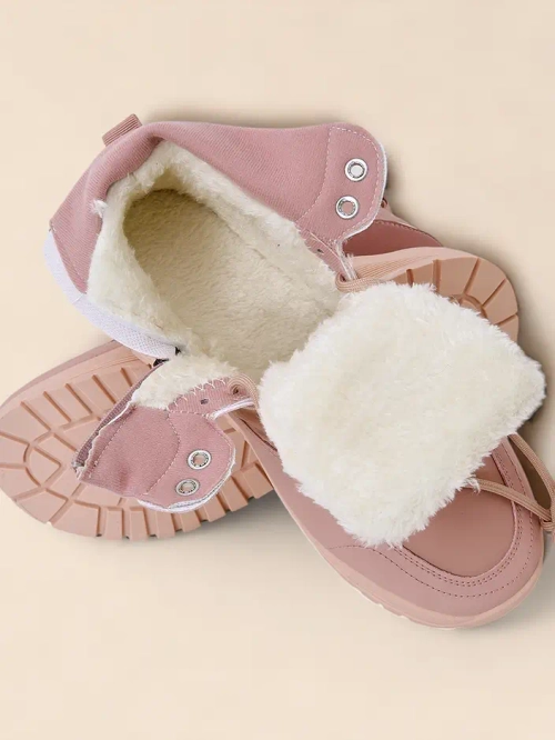 Royalfashion Изолированные женские кроссовки с мехом Retodaf