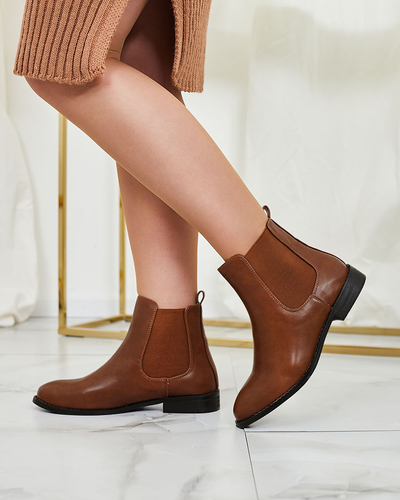 Royalfashion Schwarze Damenstiefel a'la sztyblety mit Verzierungen Ederte