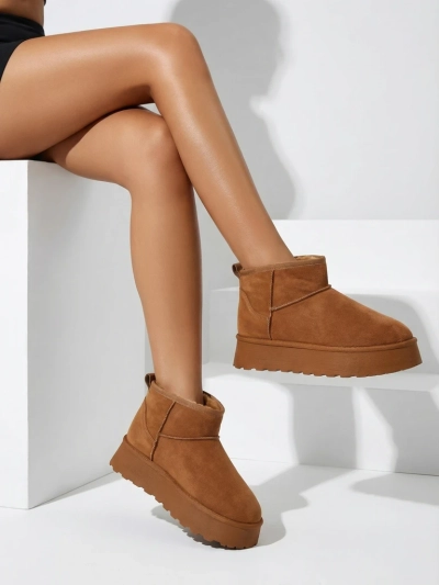 Royalfashion Kurzschuhe, die Frauen-Schneestiefeln ähneln Fortesse