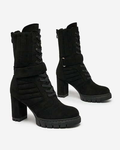 Royalfashion Schwarzer isolierter Damenstiefel Sehhra