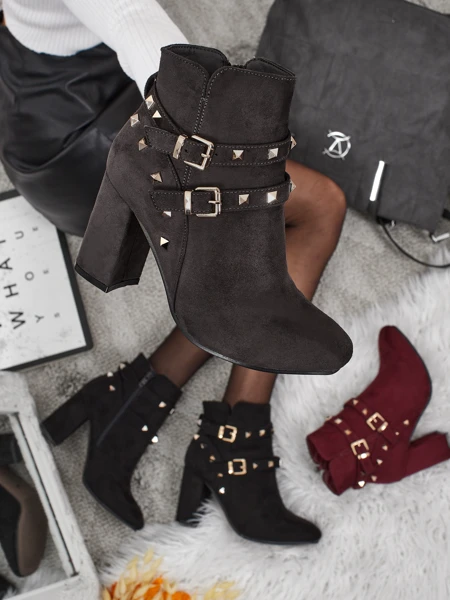 Buty Damskie Rialto z Ozdobnymi Klamrami