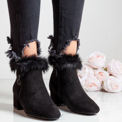 Schwarze Stiefeletten mit Yesenia-Fell - Schuhe