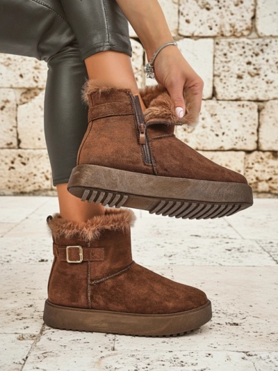 Royalfashion Kurze Damenstiefel im Schneestiefel-Stil Winter Crest