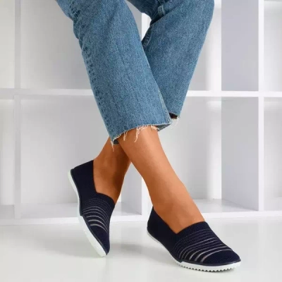 OUTLET Dunkelblaue Slip-On-Sneakers mit Streifen von Yeqa - Footwear