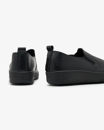 Durchbrochene Damen-Tennisschuhe mit flacher Sohle Alaga - Schuhe