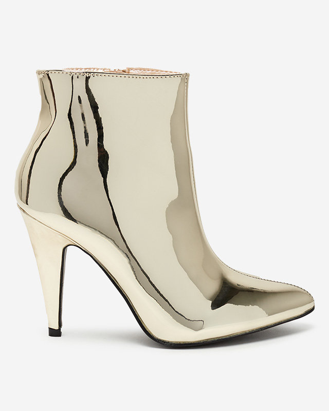 Gold lackierte Stiefeletten auf dem Post von Macalli - Footwear