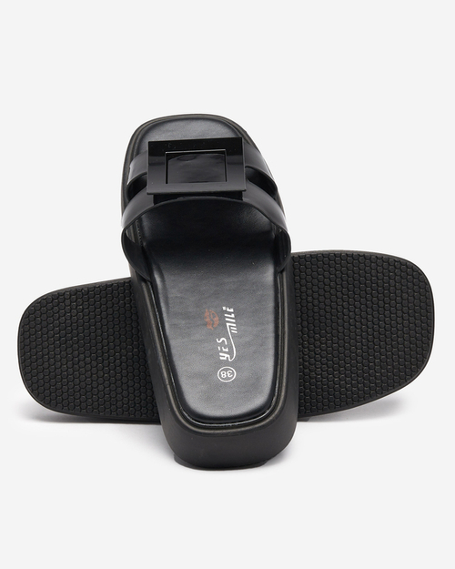 Чорні жіночі тапочки з орнаментом Zegor - Взуття