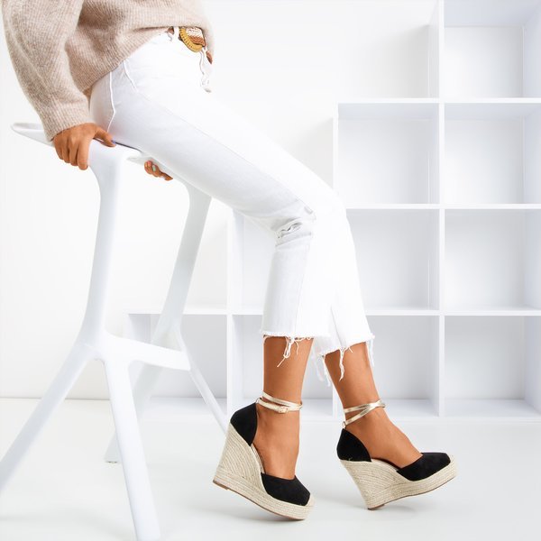 Schwarze Espadrilles auf einem hohen Keil Sablaca - Schuhe 1