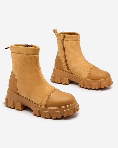 Royalfashion Damenstiefel mit flachem Absatz in camel Leffoi