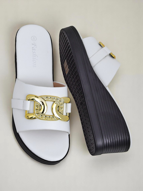 Royalfashion Жіночі босоніжки на танкетці Nolia