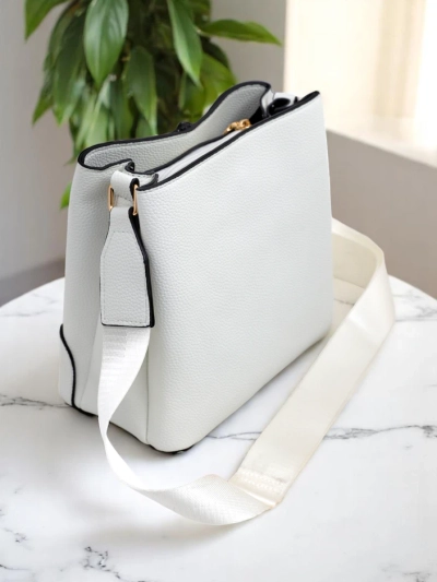 Royalfashion Quadratische Handtasche aus ökologischem Leder
