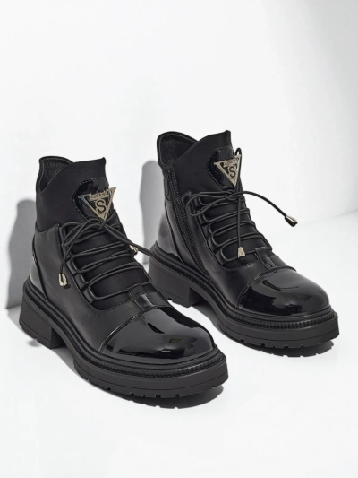 Geschnürte Damenstiefeletten Elisse aus Öko-Leder