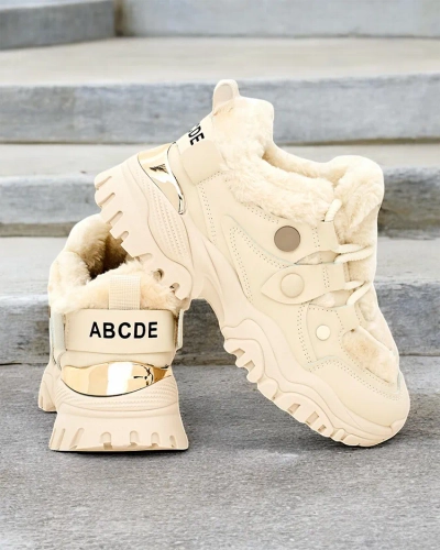 Жіночі модні кросівки з утепленням Royalfashion Poriomo