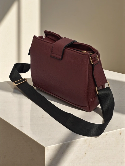 Маленька стьобана сумочка з м'якої екошкіри Cinder Loom