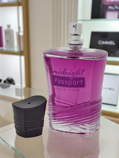 Inspirierendes Damen-Parfum Midnight Passport
