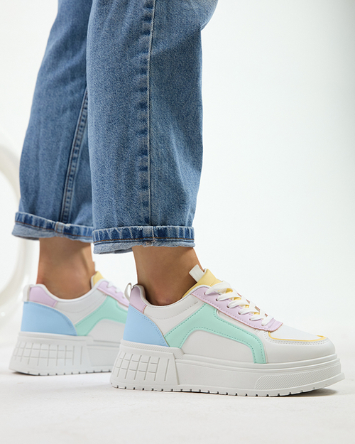 OUTLET Кольорове жіноче спортивне взуття з екошкіри на платформі Cerecha - Взуття