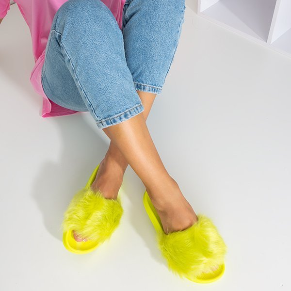 Neongrüne Hausschuhe mit Fell Millie - Footwear