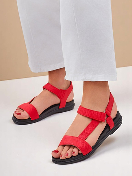 Royalfashion Damensandalen mit flacher Sohle Lillia