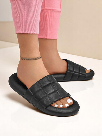 Royalfashion Damen Pantoletten mit flacher Sohle Quilt Walk