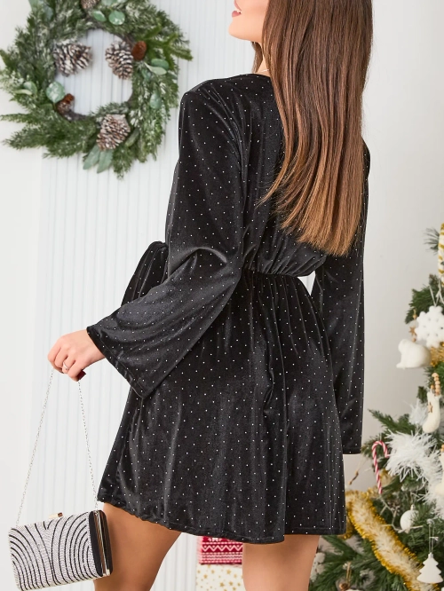 Жіноча сукня Royalfashion з каменями