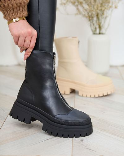 Royalfashion Damenstiefel mit flachem Absatz in Schwarz Viatee