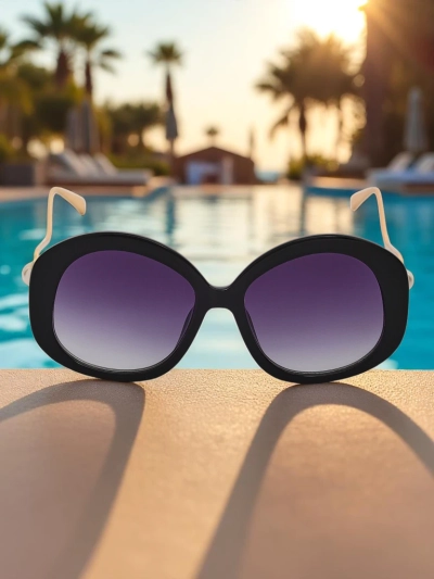 Royalfashion Sonnenbrille mit dekorativen Bügeln Glam Shine