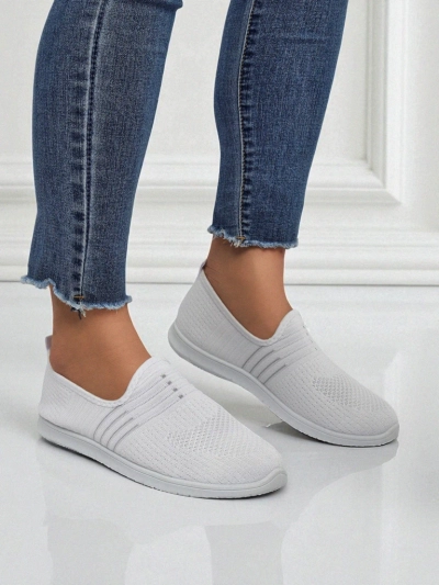 Damen Weiße Slip-Ons Stoff Callisto - leichte Schuhe für Frühling und Sommer