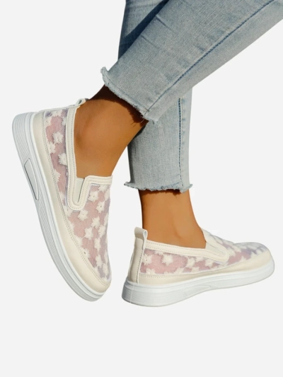 Royalfashion Damenschlüpfschuhe aus Netzstoff mit Blumen Emzos