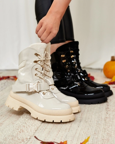 Royalfashion Lackierte Damenstiefel in Beige Setogy