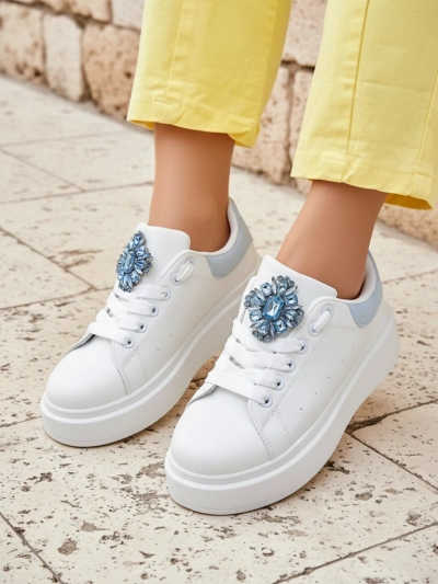 Aurelia Bianco – Weiße Damen-Plateau-Sneakers mit Glamour-Verzierung
